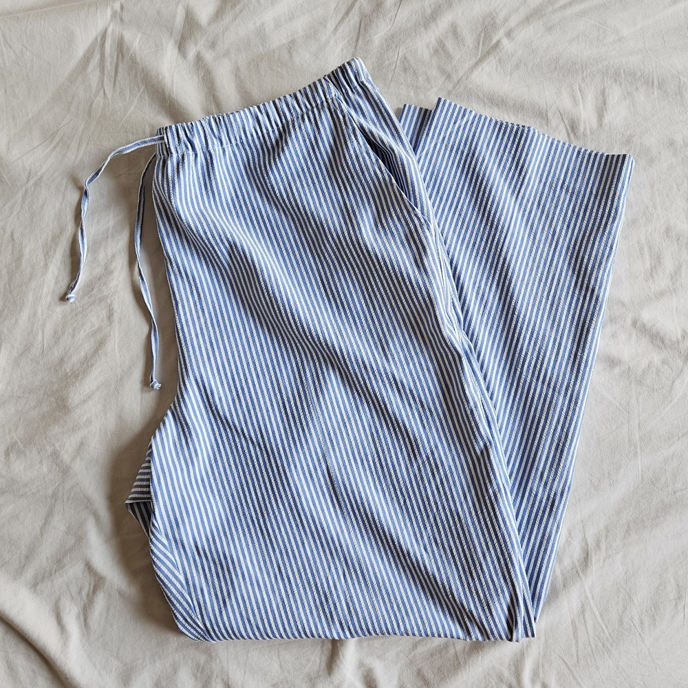 Women's Orvis Blue and White Striped Lounge Pants